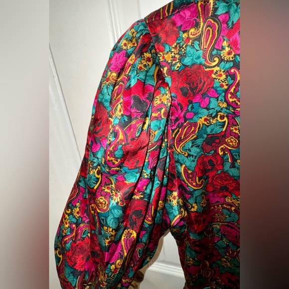 Vintage Nipon Boutique Silk Wrap-Style, Jewel-Tone Floral/Paisley Dress, size 6 - Picture 5 of 13